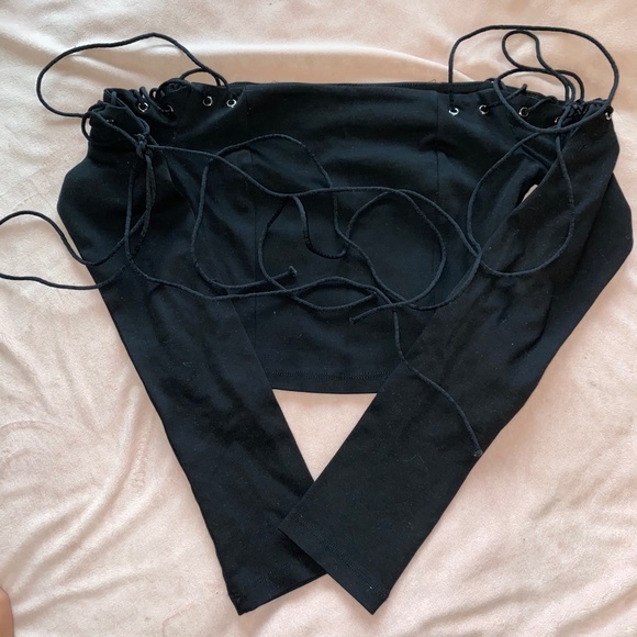 Stringy Strapless Crop Top - Picture 3 of 4